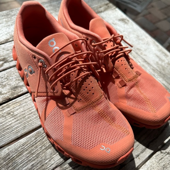 On Cloud Monochrome Flare Running Shoes - Picture 1 of 10